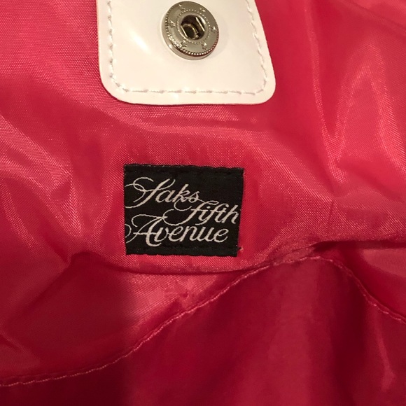 NWT Saks Fifth Ave Pink and White Bubble Bag - Picture 3 of 11